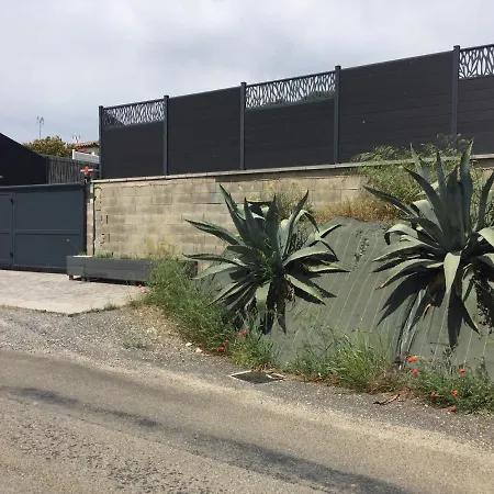 Villa Privative 3 Et Piscine Priv Pres