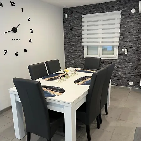 Villa Privative 3 Et Piscine Priv Pres Carcassonne