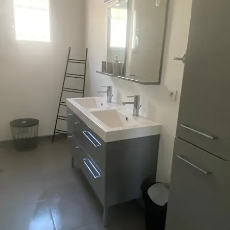 Villa Privative 3 Chambres Avec Piscine Privee Sans Vis A Vis Et Avec Climatisation Pres Carcassonne