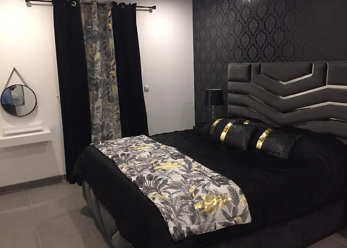 Villa Privative 3 Et Piscine Priv Pres Carcassonne