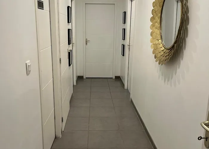 Privative 3 Et Piscine Priv Pres Villa